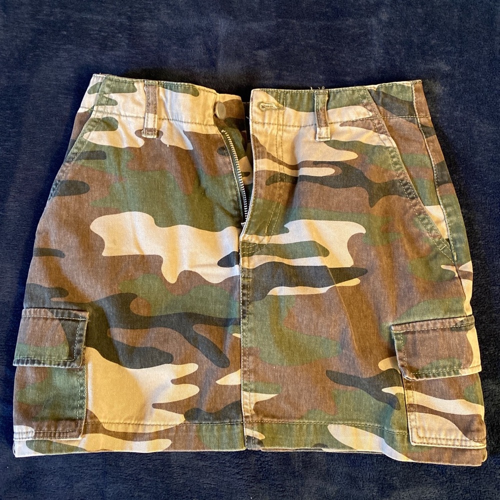 Camouflage jean mini skirt